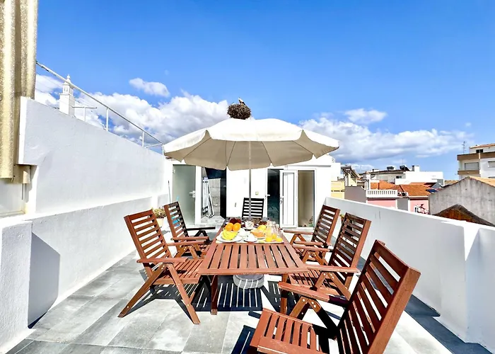 Laila Summer Escape By Gt House *